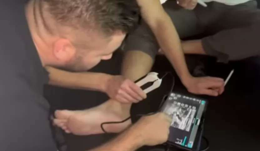  Another advantage of portable ultrasound machines is their versatility. They can be used on various parts of the body, including the back, neck, shoulders, hips, and knees.